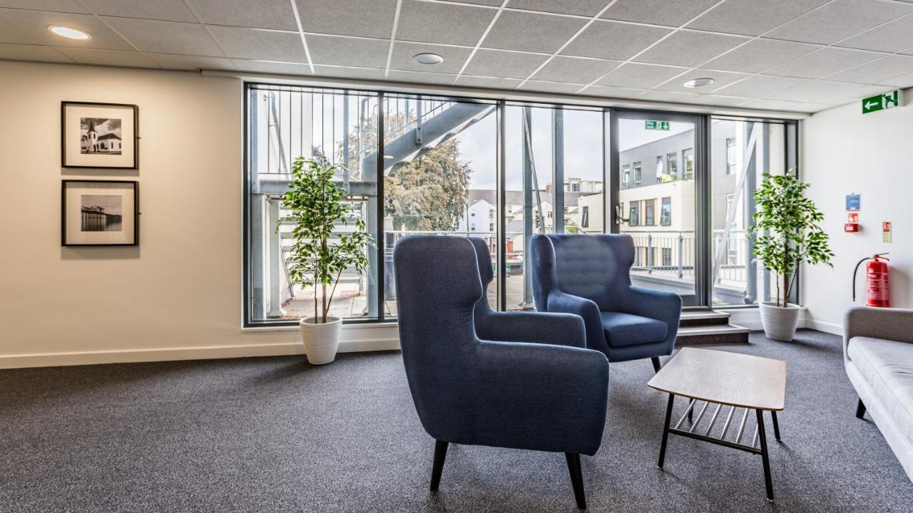 Park Lane Aparthotel By Urban Space 卡迪夫 外观 照片